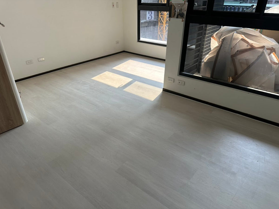 【明峻地板－施工實錄】高雄三民區河堤世界10坪｜GU1124｜2026-04-15