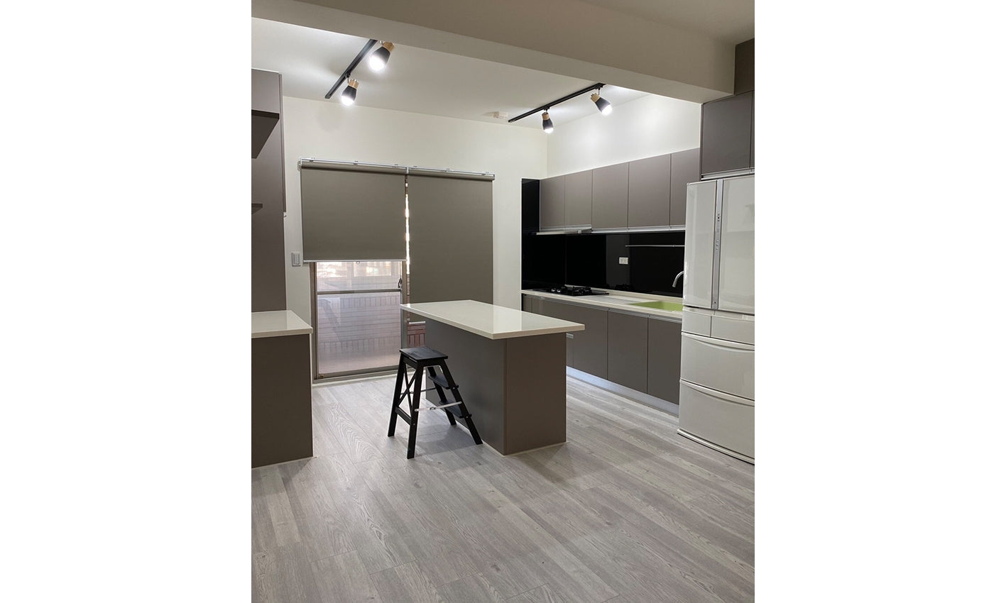 EHL139 魯維亞諾灰橡