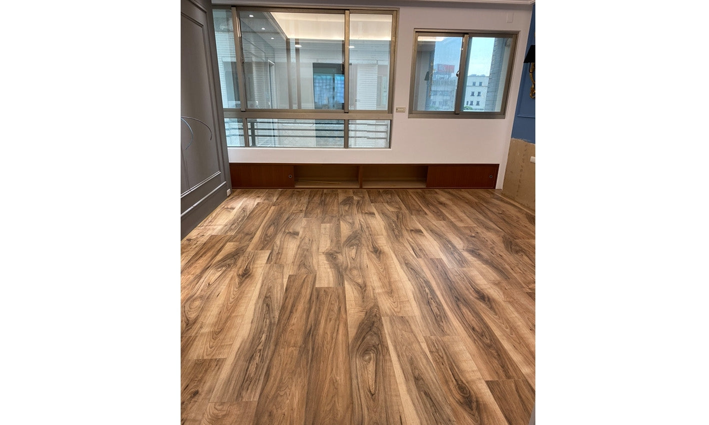 EHL075 帕加帝棕色胡桃