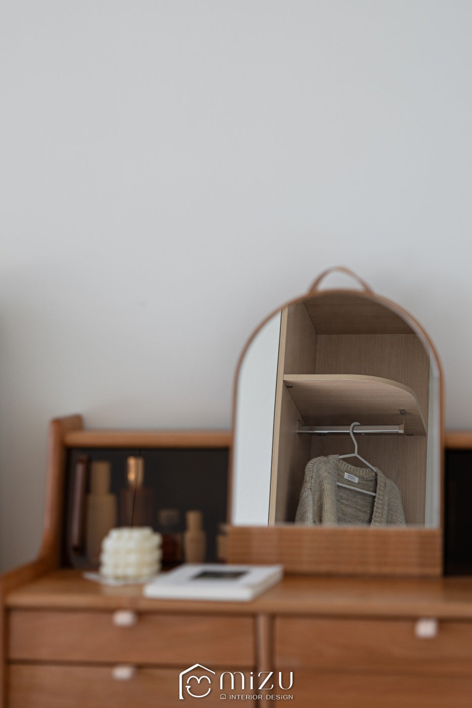 臥室化妝桌 | GL6104 阿拉維淺橡 超耐磨木地板 | 明峻地板